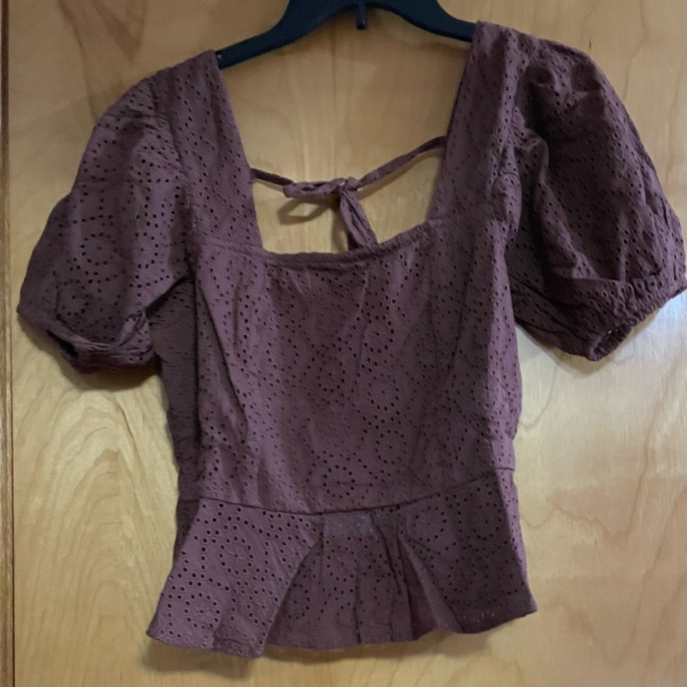 Band of the Free Eyelet Top Size Medium NWT